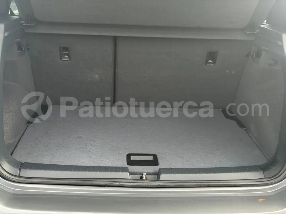 Foto 14 de Volkswagen T-CROSS CONFORTLINE