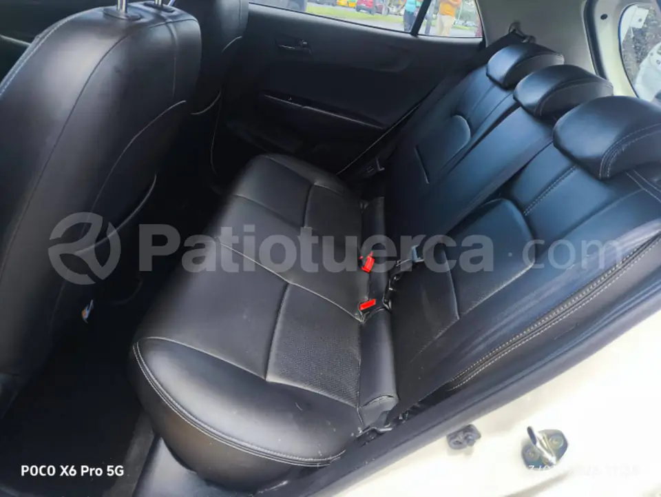 Foto 5 de Kia PICANTO LX