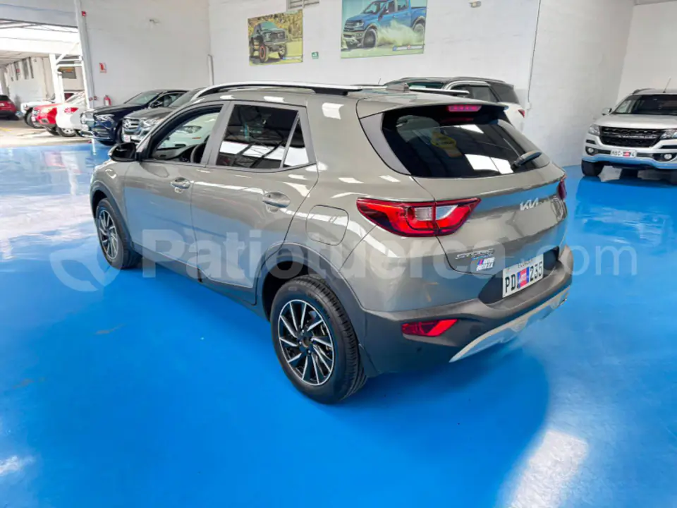 Foto 5 de Kia Stonic LX