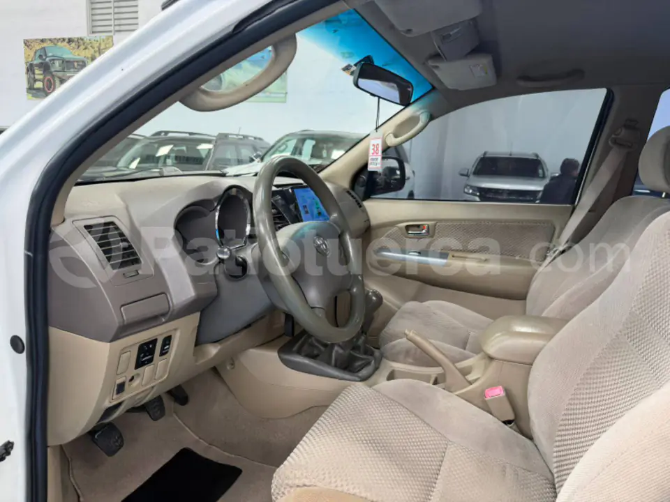 Foto 7 de Toyota Fortuner