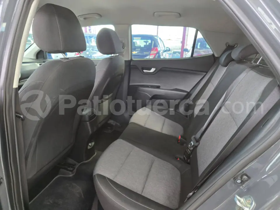 Foto 8 de Kia Stonic LX