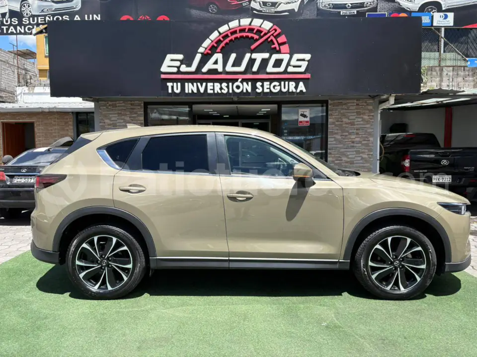 Foto 3 de Mazda CX- 5 CORE
