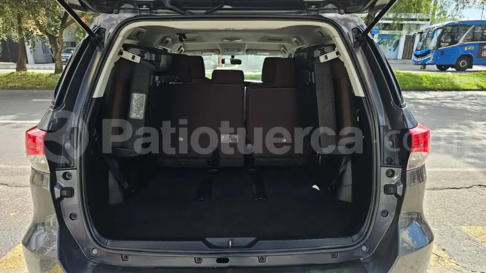 Foto 9 de Toyota New Fortuner