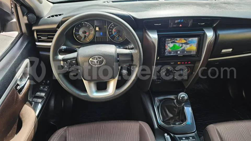 Foto 12 de Toyota New Fortuner