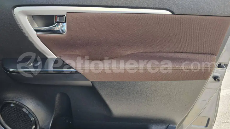 Foto 20 de Toyota New Fortuner