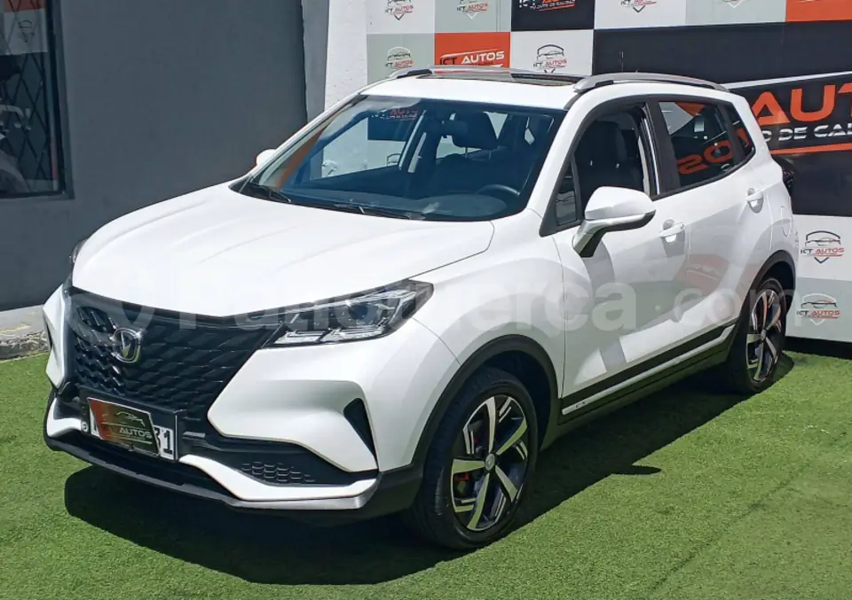Foto 2 de Changan NEW CS15 GT