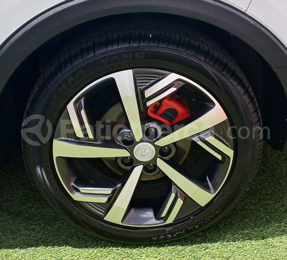 Foto 15 de Changan NEW CS15 GT