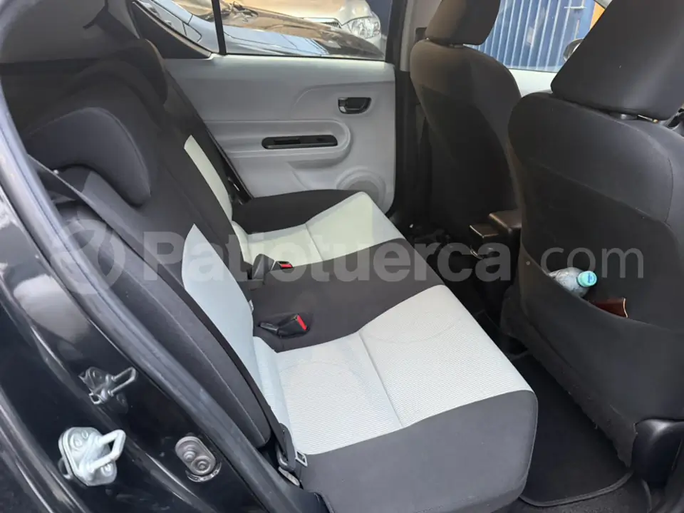 Foto 5 de Toyota Prius C Sport