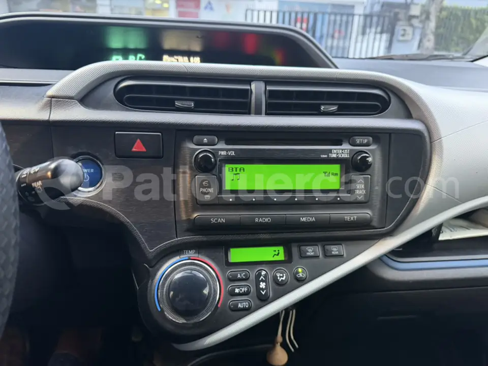 Foto 14 de Toyota Prius C Sport