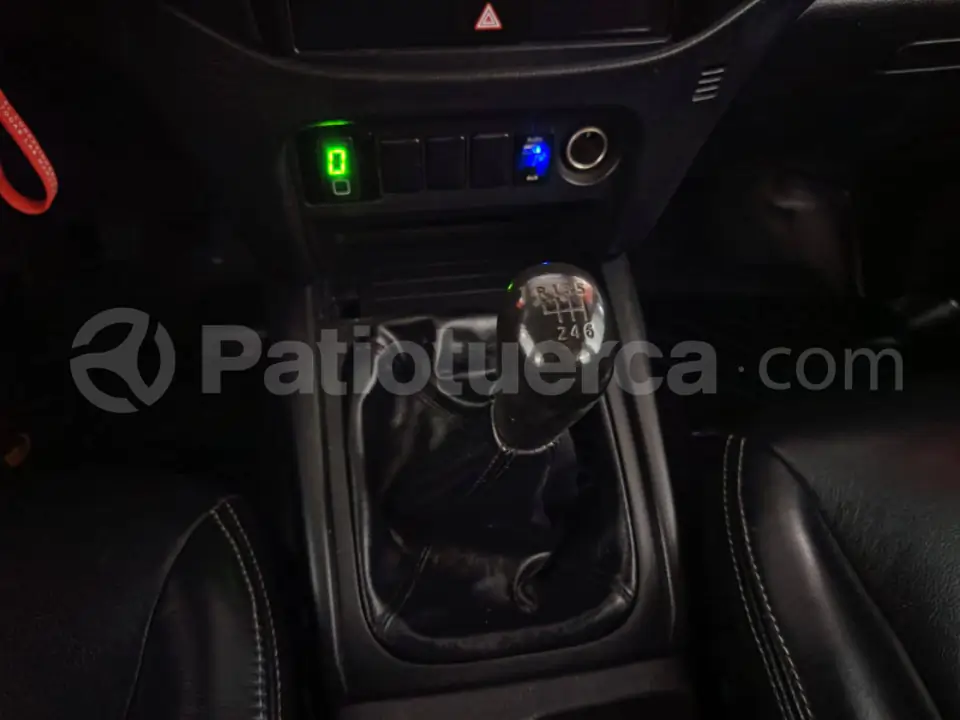 Foto 9 de Mitsubishi L200 GLX