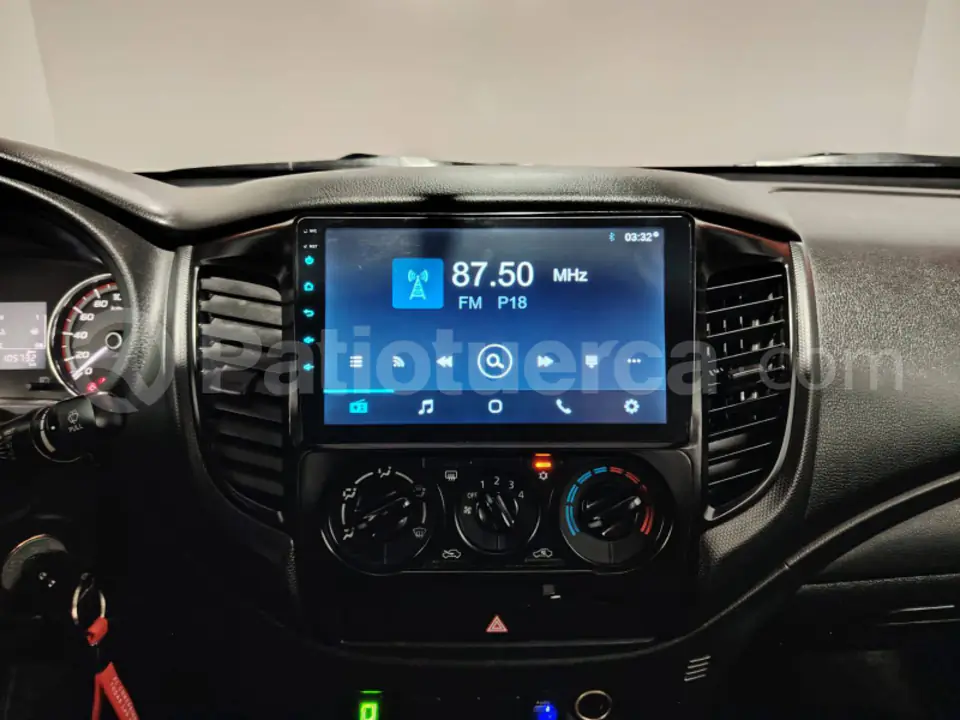 Foto 11 de Mitsubishi L200 GLX