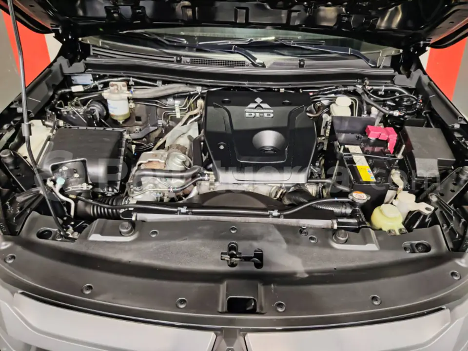 Foto 28 de Mitsubishi L200 GLX