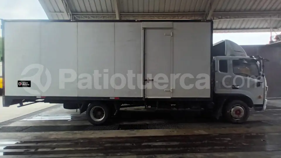 Foto 2 de DongFeng C1217