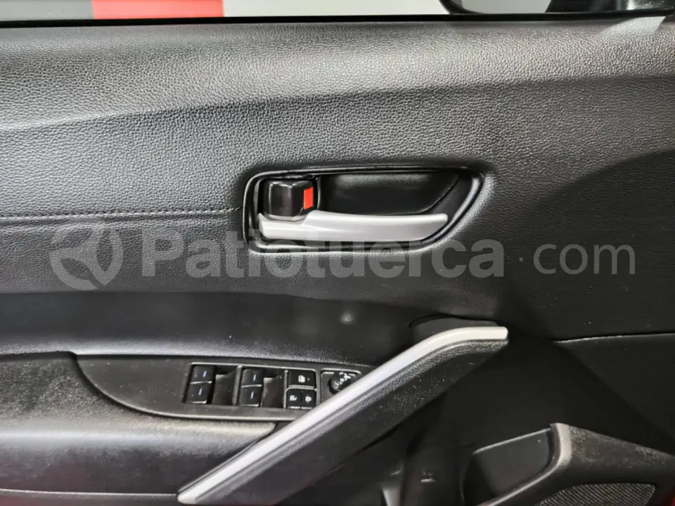 Foto 13 de Toyota Corolla Cross High