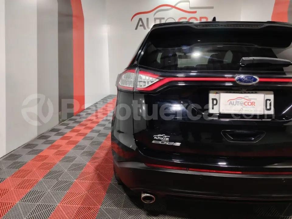 Foto 9 de Ford Edge