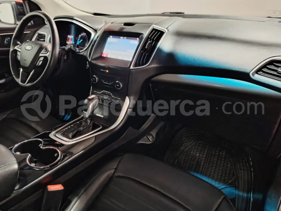 Foto 13 de Ford Edge