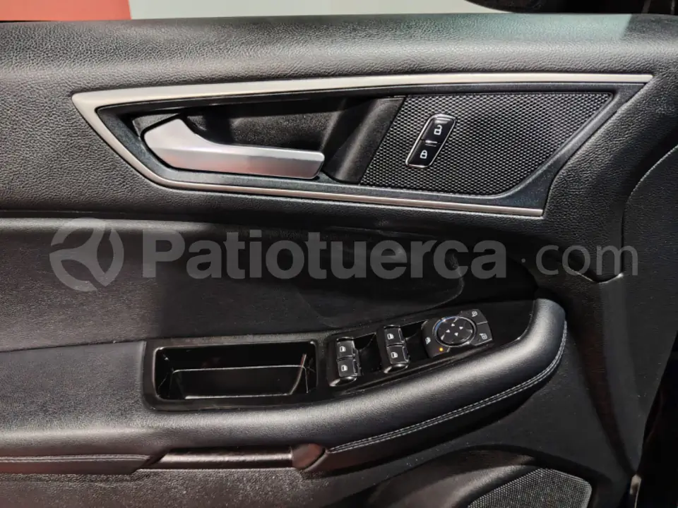 Foto 14 de Ford Edge