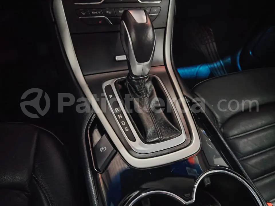 Foto 17 de Ford Edge