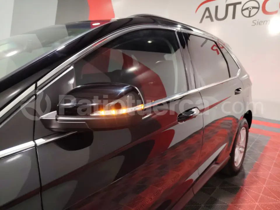 Foto 25 de Ford Edge