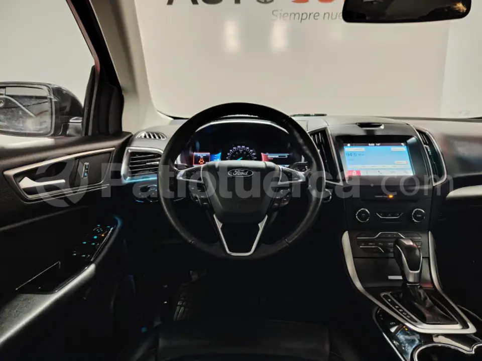 Foto 26 de Ford Edge