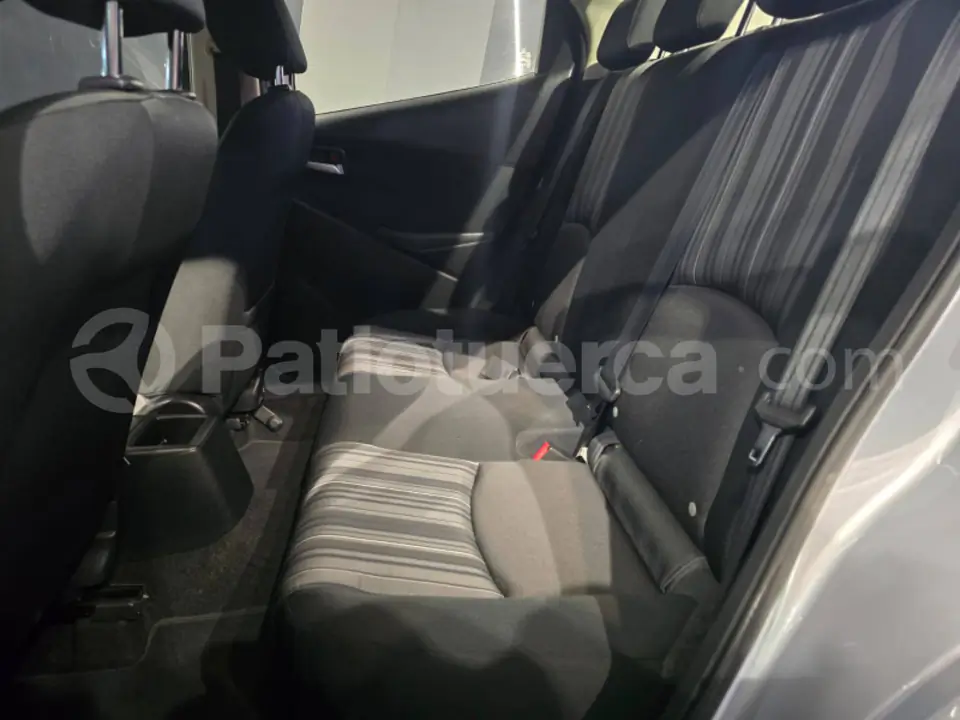 Foto 18 de Mazda 2 SDN CORE