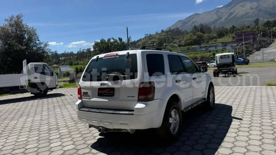 Foto 4 de Ford ESCAPE XLS