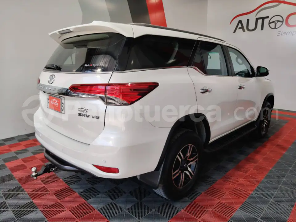 Foto 7 de Toyota New Fortuner