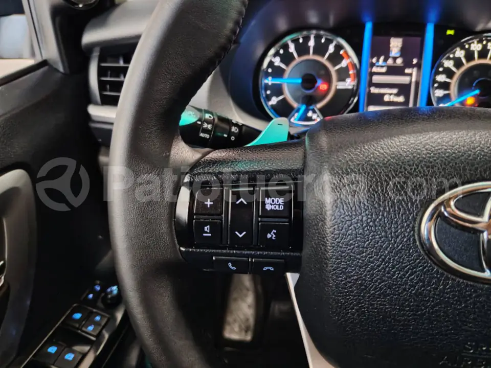 Foto 21 de Toyota New Fortuner