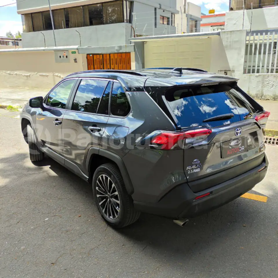 Foto 5 de Toyota RAV 4 XLE