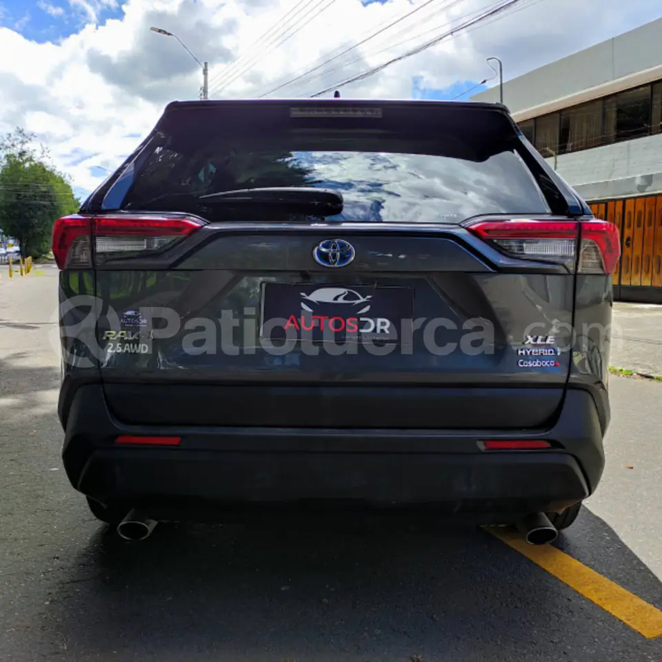 Foto 7 de Toyota RAV 4 XLE