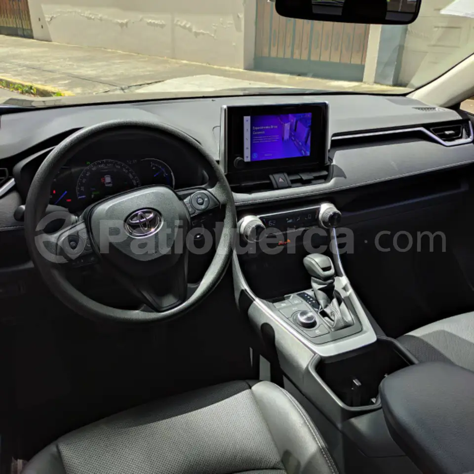 Foto 20 de Toyota RAV 4 XLE