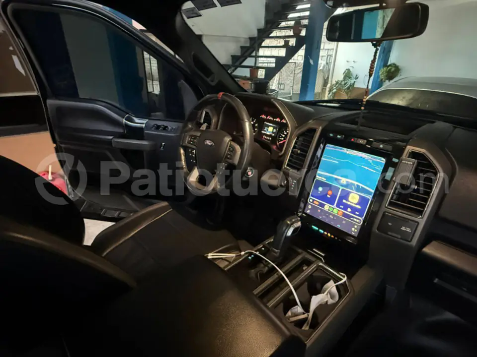 Foto 11 de Ford F150 Raptor AC