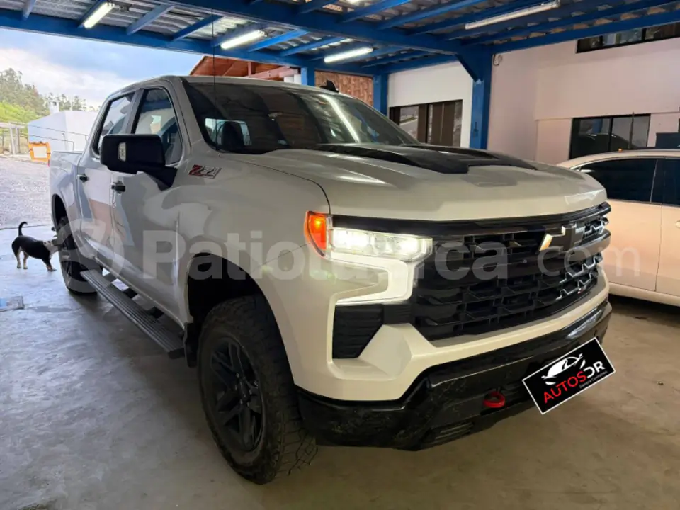 Foto 1 de Chevrolet Silverado Trailboss Z71 AC