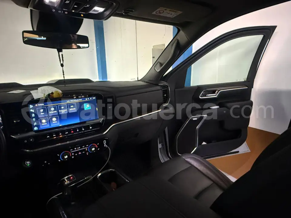 Foto 7 de Chevrolet Silverado Trailboss Z71 AC