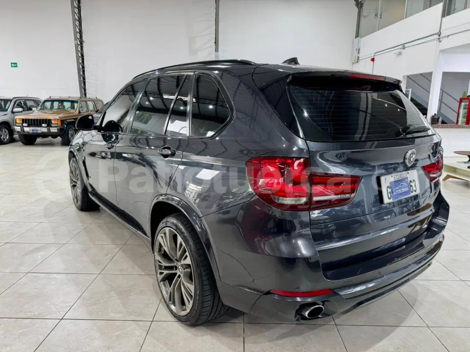 Foto 10 de BMW X5 xDrive35i