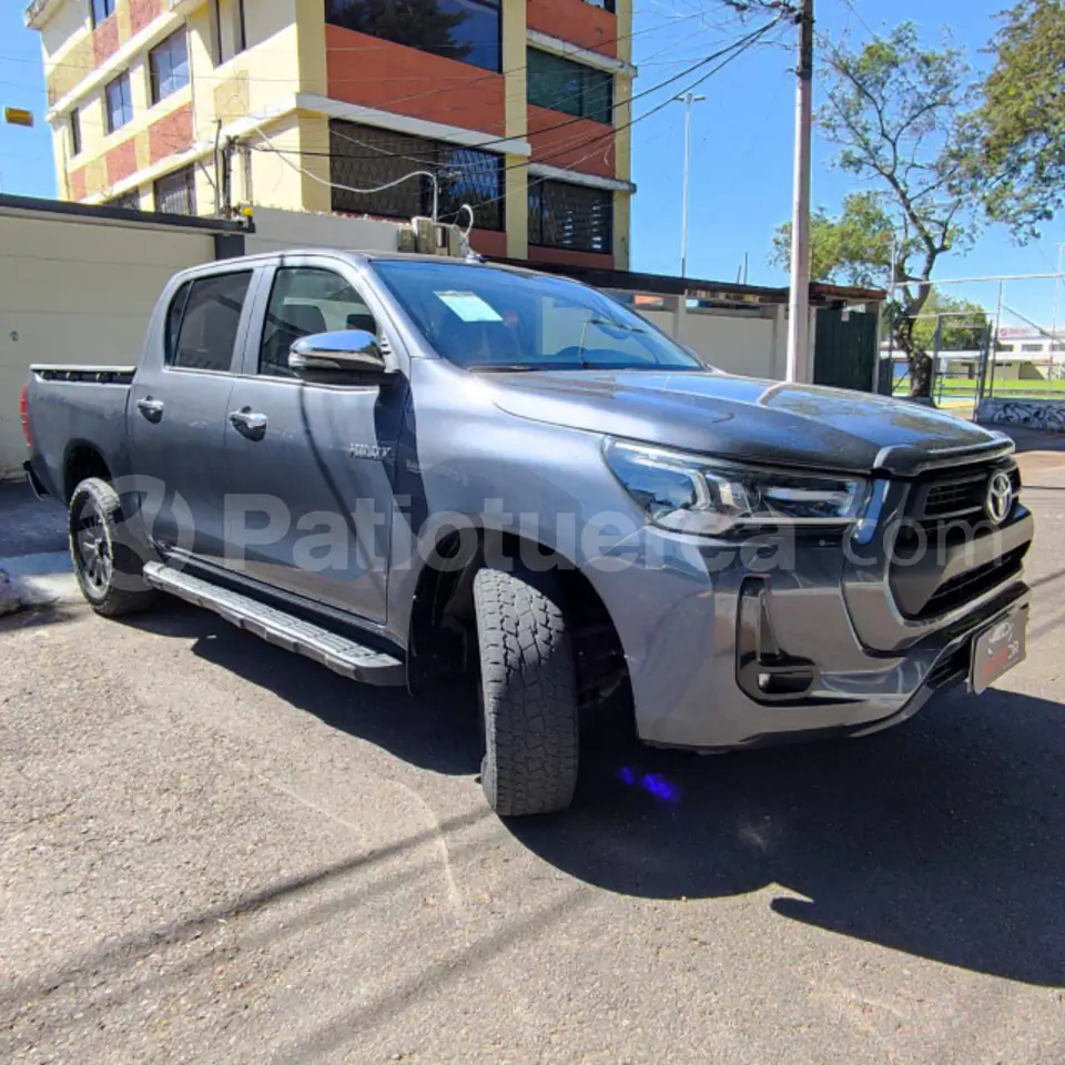 Foto 1 de Toyota Hilux
