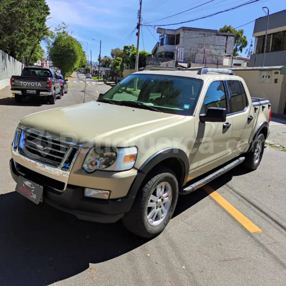 Foto 1 de Ford Explorer Sport Trac