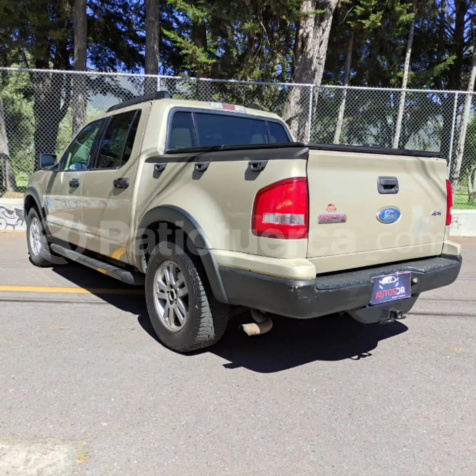 Foto 7 de Ford Explorer Sport Trac