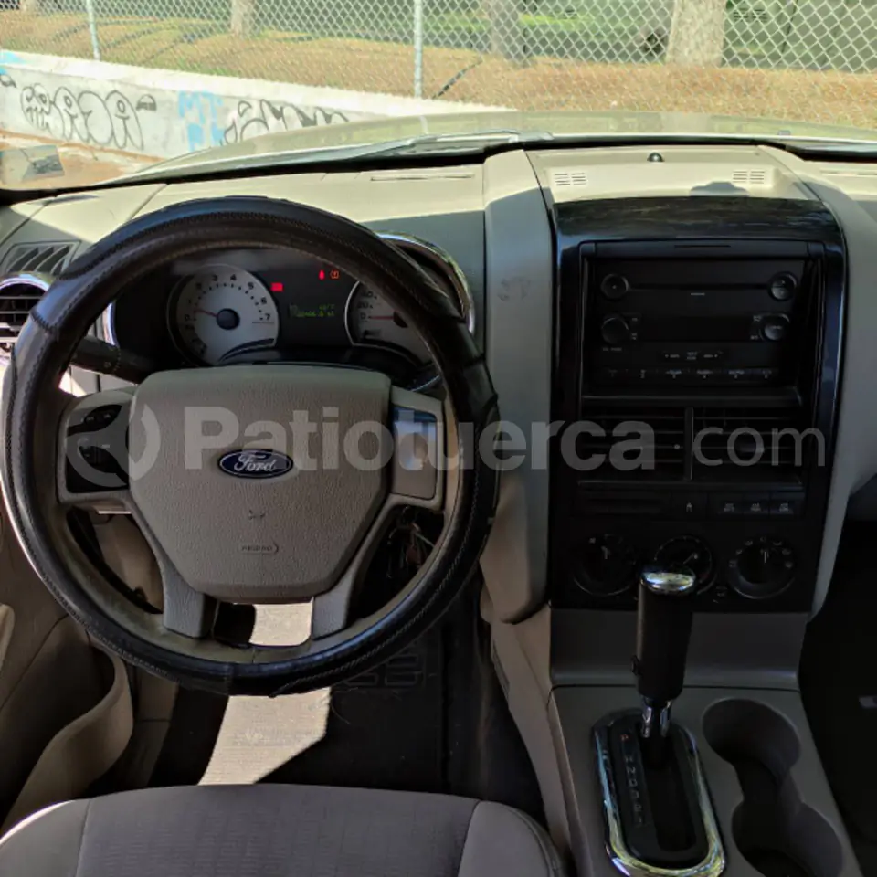 Foto 16 de Ford Explorer Sport Trac