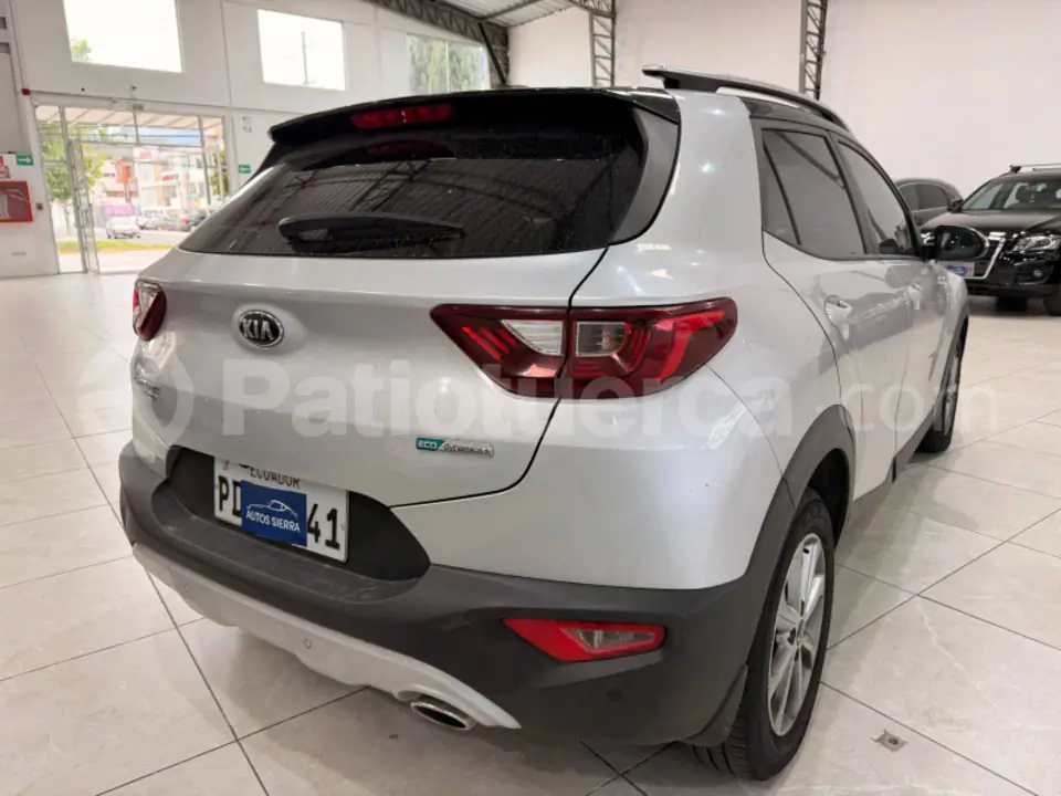 Foto 8 de Kia Stonic LX