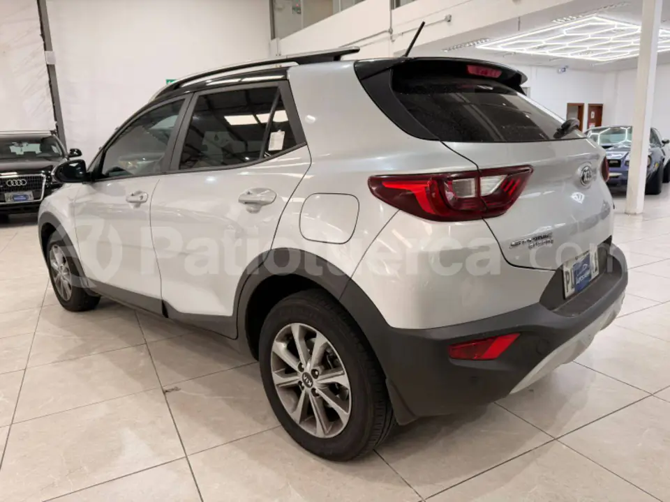 Foto 9 de Kia Stonic LX