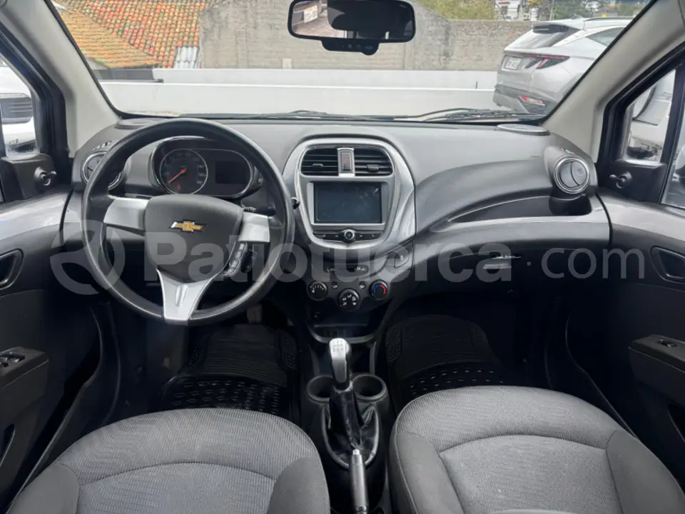 Foto 3 de Chevrolet Spark GT