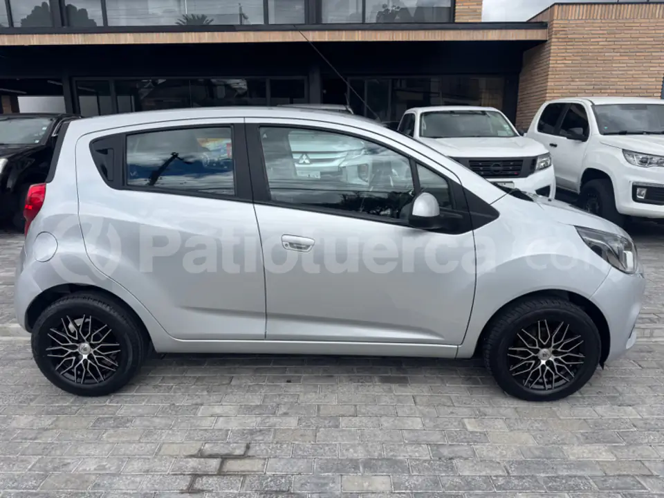 Foto 10 de Chevrolet Spark GT