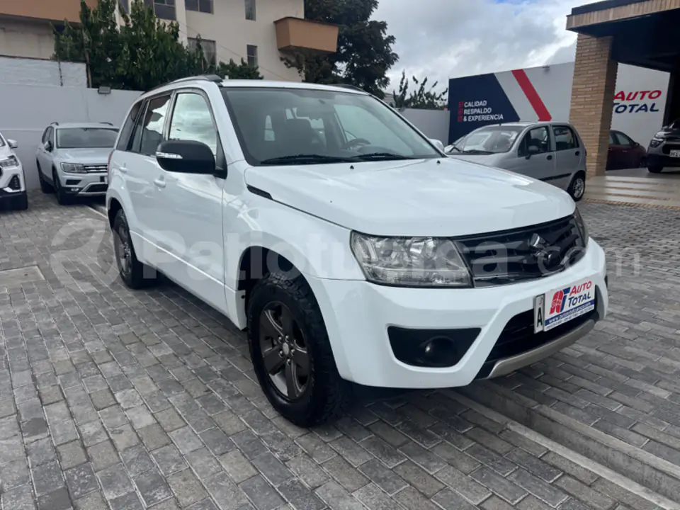 Foto 1 de Suzuki Grand Vitara SZ