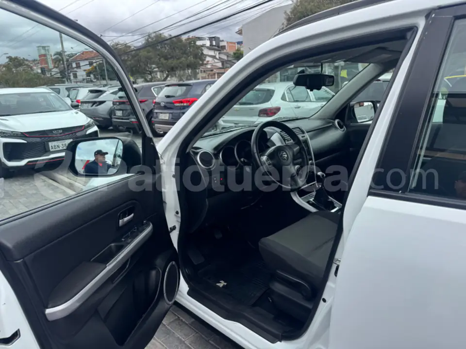 Foto 5 de Suzuki Grand Vitara SZ