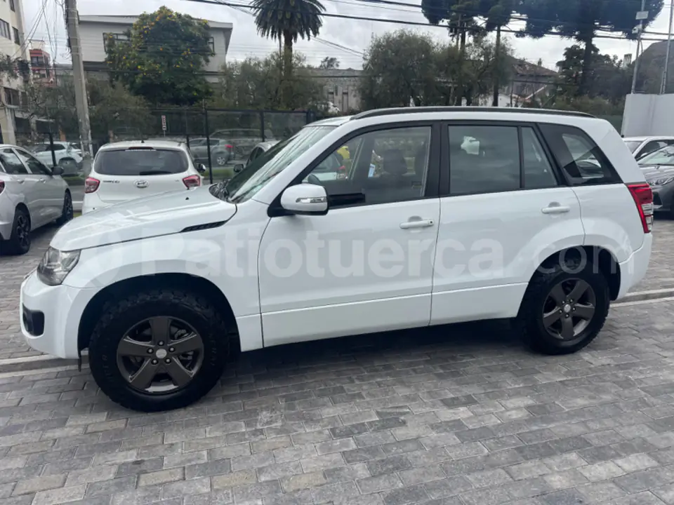 Foto 10 de Suzuki Grand Vitara SZ