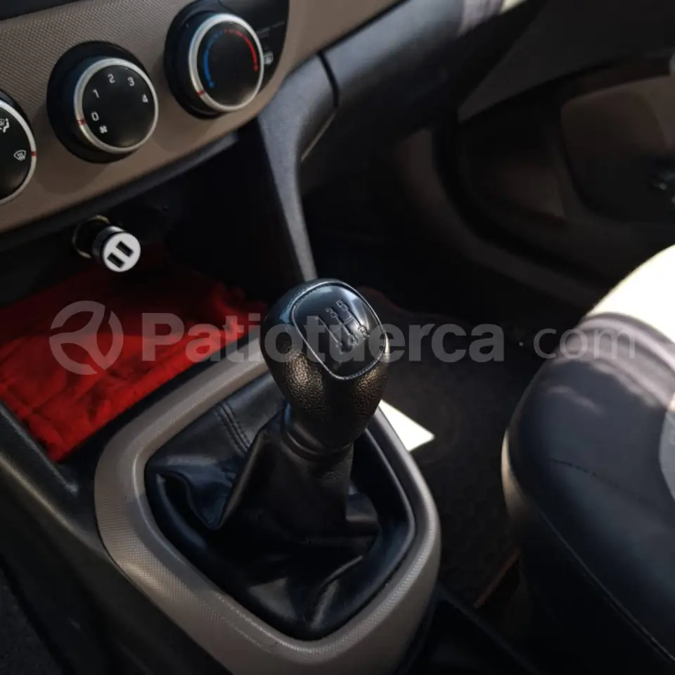 Foto 11 de Hyundai Grand I10 HB