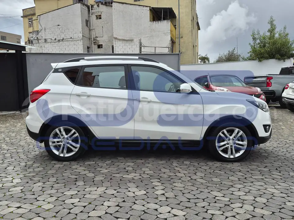 Foto 5 de Changan CS35