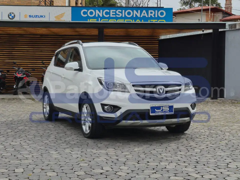 Foto 7 de Changan CS35