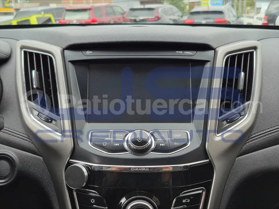 Foto 9 de Changan CS35